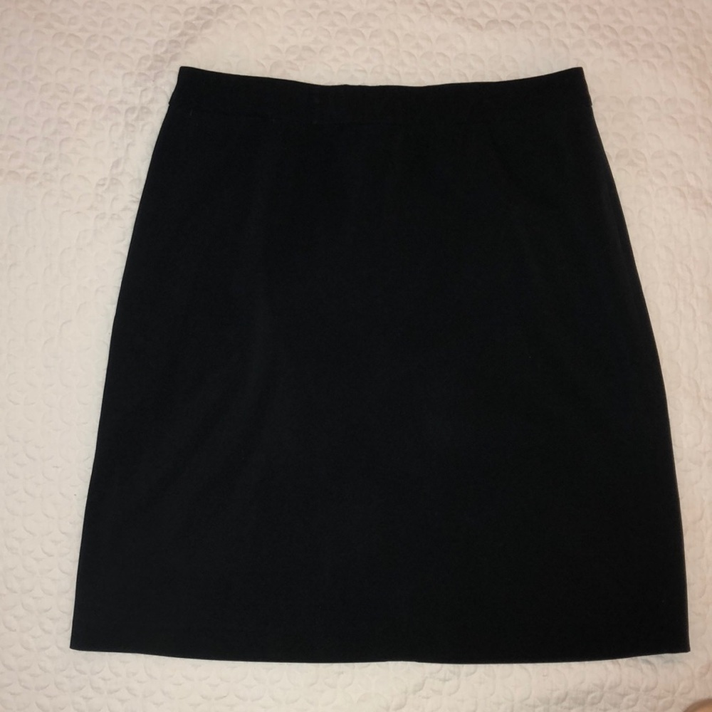 Tahari black skirt